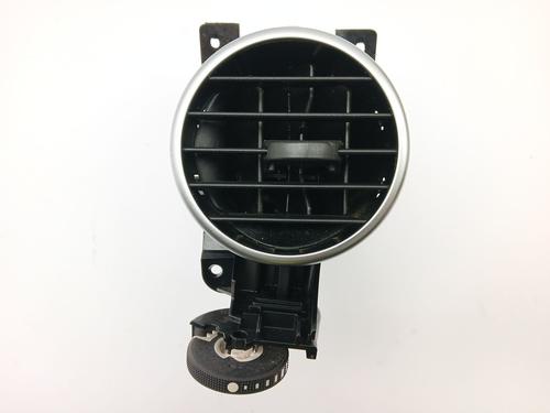 Used Air vent LAND ROVER DISCOVERY IV (L319) 3.0 TD 4x4 (245 hp) 25436910