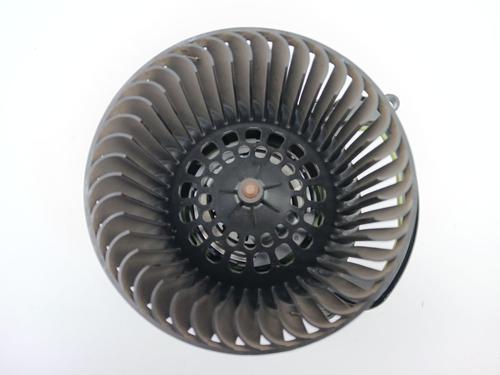 Used Heater blower motor RENAULT KADJAR (HA_, HL_) 1.2 TCe 130 (HLMR) (130 hp) 23410004