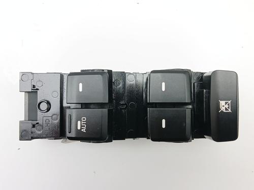 Used Left front window switch HYUNDAI i20 I (PB, PBT) 1.2 (86 hp) 30361410