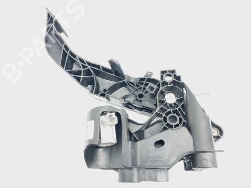 Break pedal TOYOTA YARIS (_P21_, _PA1_, _PH1_)  | BP18242971I19 