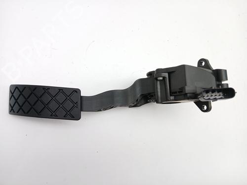 pedal-seat-toledo-iv-kg3-2012-2013-2014-2015-2016-2017-2018-2019-34693423 main image