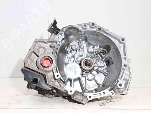 Used Gearbox Gearbox TOYOTA YARIS (_P13_) 1.3 (NSP130_, NSP130) (99 hp) 40196338 40196338