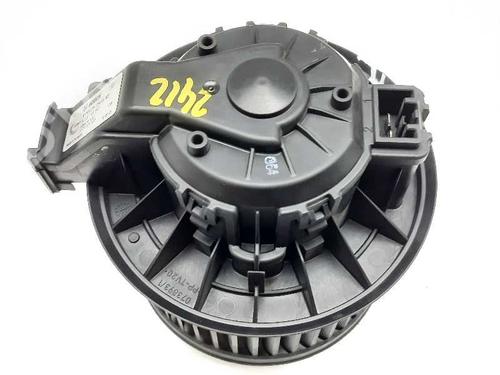 Used Heater blower motor FORD FIESTA VI (CB1, CCN) 1.4 TDCi (70 hp) 9260572
