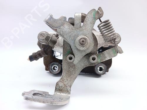 Zacisk hamulca tylnego prawego TOYOTA AURIS Estate (_E18_) 1.8 Hybrid (ZWE186_, ZWE186R, ZWE186H) | BP30728137M106