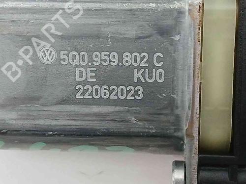 Left front window motor VW TOURAN (5T1) | BP38749962E21 - Image 4