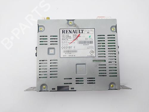 Used Radio Radio RENAULT MEGANE IV Hatchback (B9A/M/N_) 1.2 TCe 130 (B9MR) (130 hp) 35992669 35992669