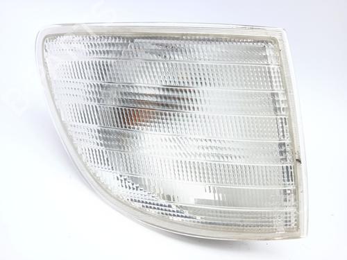 Used Right front indicator Right front indicator MERCEDES-BENZ VITO Bus (W639) 111 CDI (639.701, 639.703, 639.705) (109 hp) 24683885 24683885