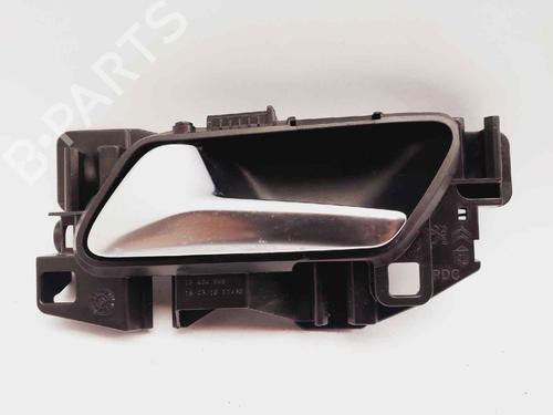 Used Rear left interior door handle Rear left interior door handle OPEL CROSSLAND X / CROSSLAND (P17, P2QO) 1.2 (75) (131 hp) 20683740 20683740