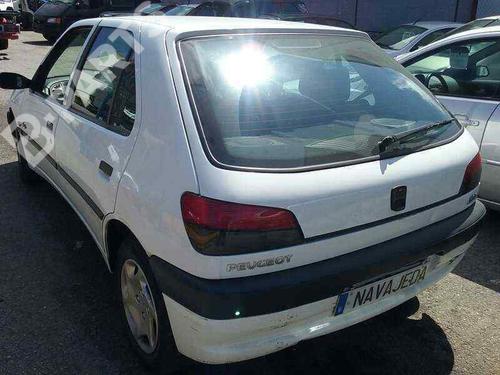 Right taillight PEUGEOT 306 Hatchback (7A, 7C, N3, N5) 1.8 16V | BP4736879C35 