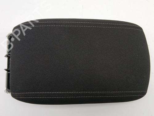 Used Armrest / Center console PEUGEOT 308 II (LB_, LP_, LW_, LH_, L3_) 1.2 THP 130 (131 hp) 29886402