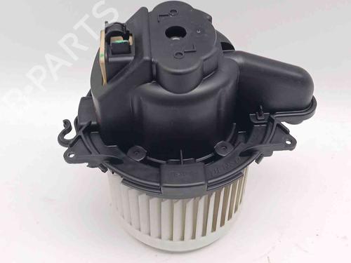 Used Heater blower motor Heater blower motor DACIA SANDERO II TCe 90 (B8M1, B8MA, B8AC) (90 hp) 40013712 40013712
