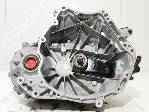 Used Gearbox Gearbox MAZDA CX-3 (DK) 2.0 SKYACTIV-G (DK5W, DK6W) (120 hp) 25976926 25976926