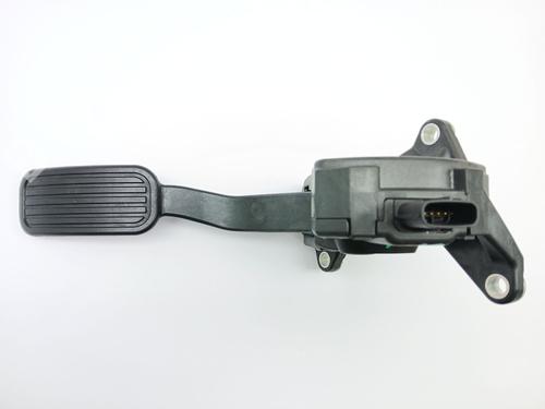 pedal-toyota-corolla-hatchback-_e21_-_ea1_-_eh1_-2018-25132469 main image