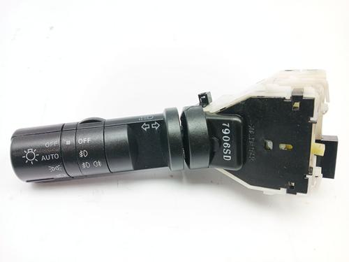 Interruttore luci Interruttore luci NISSAN QASHQAI I (J10, NJ10) 2.0 All-wheel Drive (141 hp) 25745628 25745628