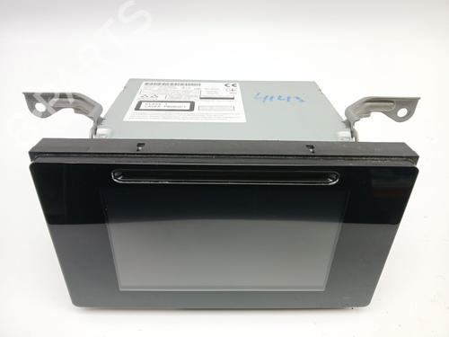 Used Radio TOYOTA AURIS Estate (_E18_) 1.8 Hybrid (ZWE186_, ZWE186R, ZWE186H) (136 hp) 30728139