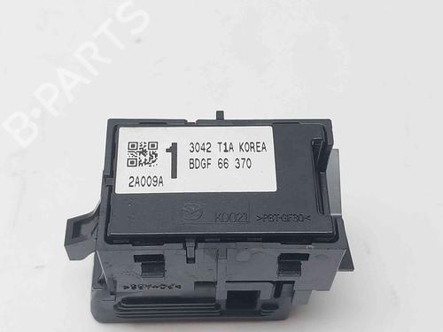 Right rear window switch MAZDA CX-30 (DM) SKYACTIV-G M Hybrid AWD | BP38647213I28 - Image 6
