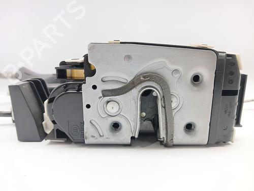 Used Front left lock MERCEDES-BENZ C-CLASS (W204) [2007-2015]  28155531
