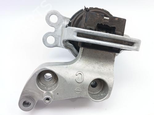 Used Engine mount Engine mount RENAULT KADJAR (HA_, HL_) 1.6 dCi 130 (HLA4) (130 hp) 28021062 28021062