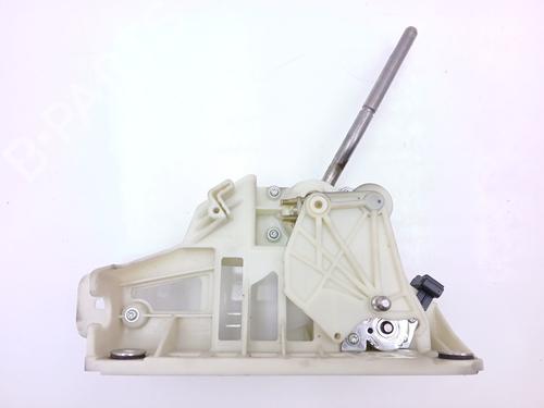 Used Gear lever LAND ROVER FREELANDER 2 (L359) 2.2 TD4 4x4 (160 hp) 30931714