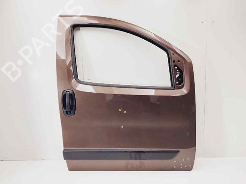 Used Right front door Right front door FIAT QUBO (225_) 1.3 D Multijet (225AXG1A, 225CXG1A, 225AXG11, 225CXG11) (80 hp) 15767924 15767924