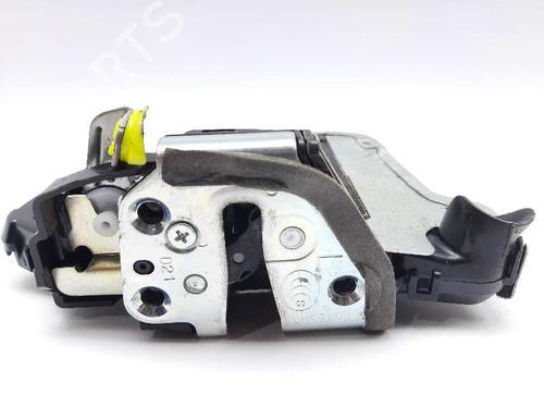 Used Front left lock Front left lock LEXUS IS III (_E3_) 300h (AVE30_, AVE30R) (223 hp) 20687022 20687022