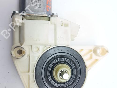 Used Left front window motor MERCEDES-BENZ C-CLASS (W204) [2007-2015]  28153336