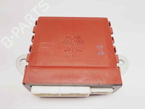 Used Comfort control module Comfort control module LEXUS GS (_S19_) 450h (GRS191_, GWS191_) (296 hp) 20683987 20683987