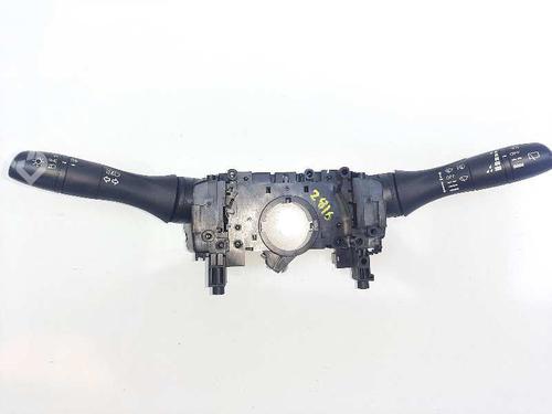 Used Headlight switch Headlight switch NISSAN PULSAR Hatchback (C13) 1.2 DIG-T (115 hp) 10381724 10381724