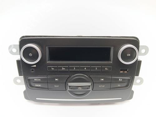 Used Radio DACIA DOKKER Express Box Body/MPV 1.5 Blue dCi 95 (FEJL) (95 hp) 24683772