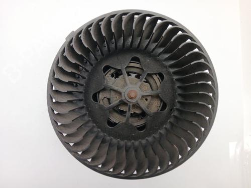 Used Heater blower motor VW TOURAN (1T1, 1T2) 2.0 TDI 16V (140 hp) 31852703