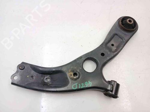 right-front-suspension-arm-kia-carens-iv-2013-40237432 main image