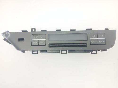 Used Climate control Climate control HYUNDAI KONA SUV Van (OS, OSE, OSI) 1.6 GDi Hybrid (141 hp) 32090826 32090826