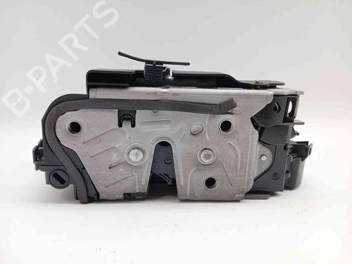 front-right-lock-vw-touran-5t1-2015-38749952 main image
