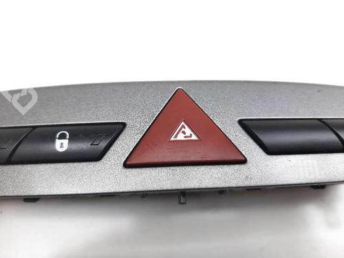 Warning switch PEUGEOT 308 I (4A_, 4C_) 1.6 16V | BP9261625I22 