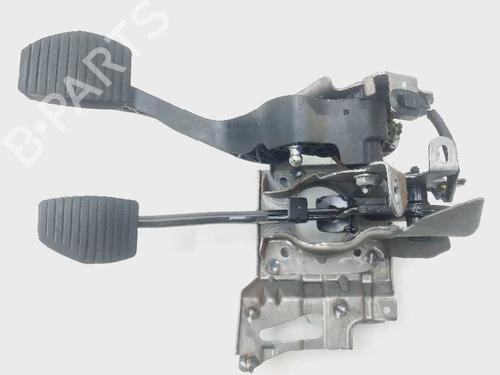Used Clutch pedal Clutch pedal CITROËN C4 II (NC_) 1.6 VTi 120 (NC5FS0, NC5FS9) (120 hp) 17713506 17713506