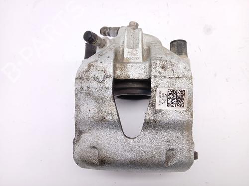 Used Right front brake caliper Right front brake caliper VW TAIGO (CS1) 1.0 TSI (116 hp) 33045485 33045485