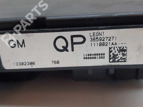 Fuse box OPEL ASTRA J (P10) 2.0 CDTI (68) | BP9263271E1 
