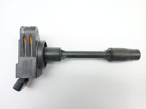 Used Ignition coil Ignition coil TOYOTA C-HR (_X1_) 1.8 Hybrid (ZYX10_, ZYX11_) (98 hp) 31043397 31043397