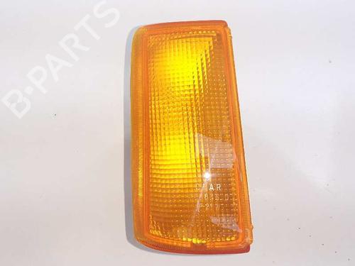 Used Right front indicator Right front indicator OPEL CORSA A Hatchback (S83) [1982-1993] 20680072 20680072