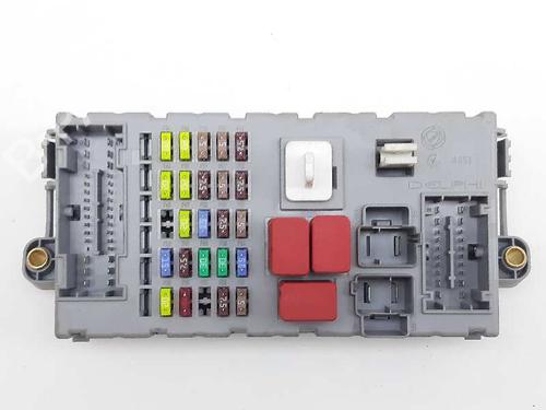 Used Fuse box Fuse box 7526882 7526882