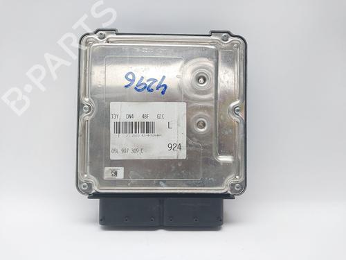 Used Engine control unit (ECU) Engine control unit (ECU) AUDI A3 Sportback (8YA, 8YF) 35 TDI (150 hp) 33619103 33619103