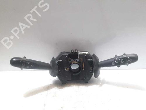 Used Headlight switch Headlight switch ALFA ROMEO 147 (937_) 1.9 JTD (937.AXD1A, 937.BXD1A, 937.AXV1A, 937.BXB1A,... (115 hp) 1547805 1547805
