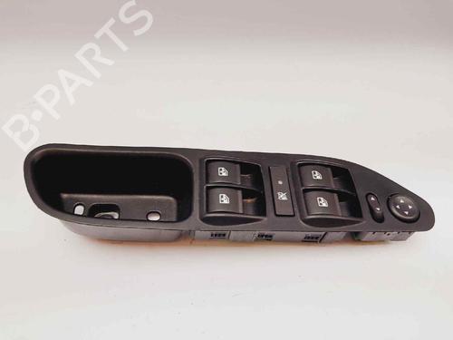 Used Left front window switch Left front window switch FIAT TIPO Hatchback (356_, 357_) 1.4 (356HXA1B, 357) (95 hp) 15348991 15348991