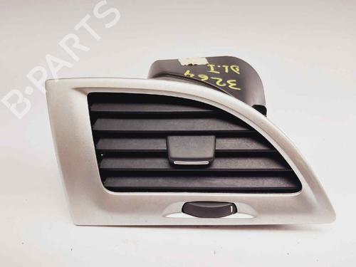 Used Air vent Air vent RENAULT MEGANE III Grandtour (KZ0/1) 1.5 dCi (KZ09, KZ0D, KZ1G, KZ29, KZ14, KZ1W, KZ10, KZ1F,... (110 hp) 20684271 20684271