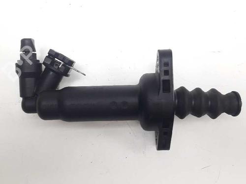 Clutch slave cylinder SKODA ROOMSTER (5J7) 1.6 TDI | BP14500233M113 