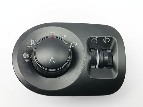 Used Headlight switch SEAT ALTEA (5P1) [2004-2015]  25745647