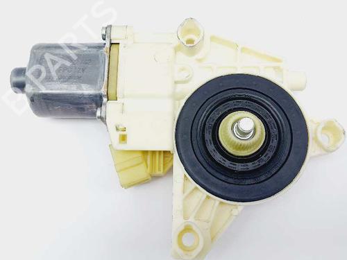 Used Right rear window motor MERCEDES-BENZ C-CLASS (W204) [2007-2015]  20684320