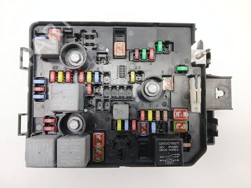 Used Fuse box OPEL CORSA E (X15) [2014-2026]  31679912
