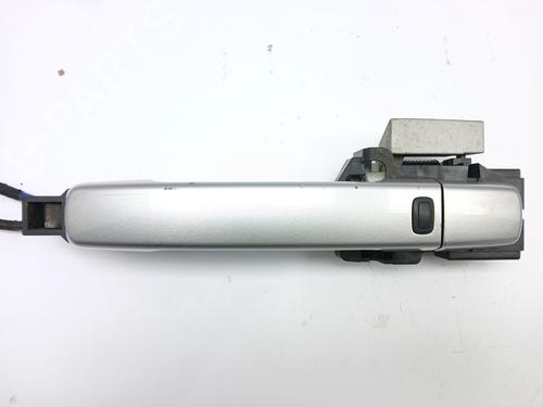 Used Front left exterior door handle NISSAN QASHQAI / QASHQAI +2 I (J10, NJ10, JJ10E) 2.0 All-wheel Drive (141 hp) 25745630