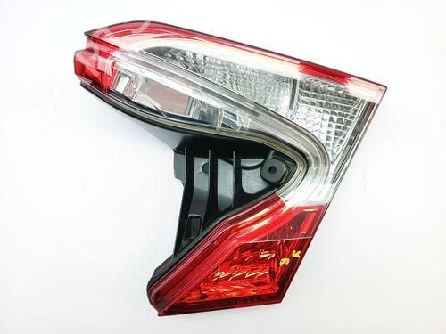 Used Right tailgate light Right tailgate light TOYOTA C-HR (_X1_) 1.8 Hybrid (ZYX10_, ZYX11_, ZYX10R, ZYX11R) (122 hp) 25436877 25436877
